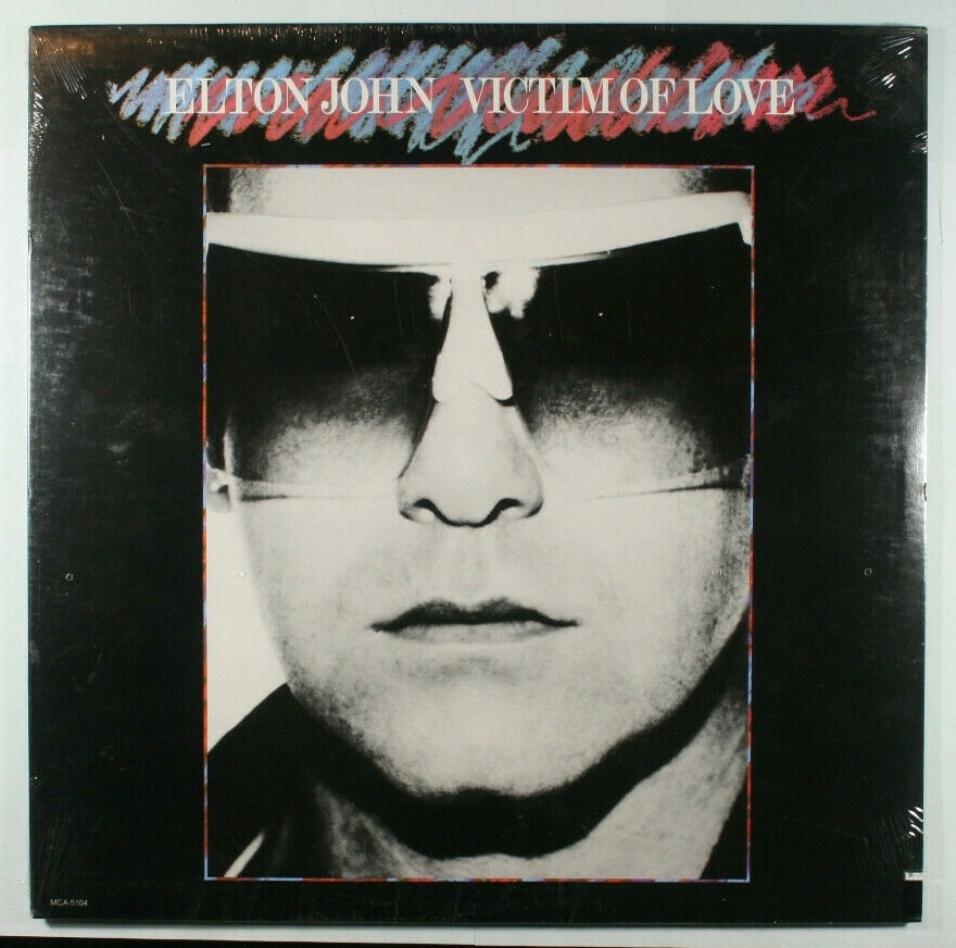 Đĩa LP Elton John Victim love