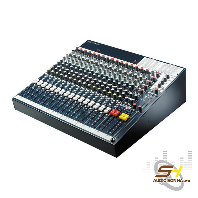 Bàn trộn âm thanh Soundcraft FX16ii 16 kênh với bộ xử lý hiệu ứng Lexicon tích hợp.