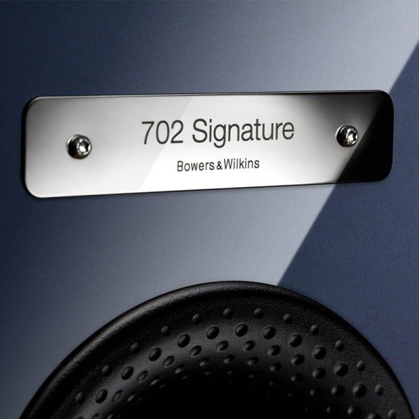 B&W 702 Signature Midnight Blue Metallic, 