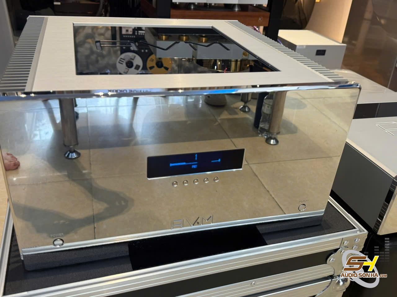 Combo Power Mono MA 8.3 + PrePreamplifier AVM OVATION PA 8.3