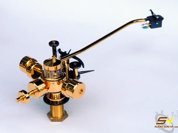 Tay Cần Moerch DP-8 (Màu gold, dài 9.1'') Cần được làm tại Denmark , kết hợp Thụy sỹ mạ vàng 24K